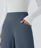 Pantalon tailleur large gainant taille haute en micro-gaufré avec poches Halara Flex™