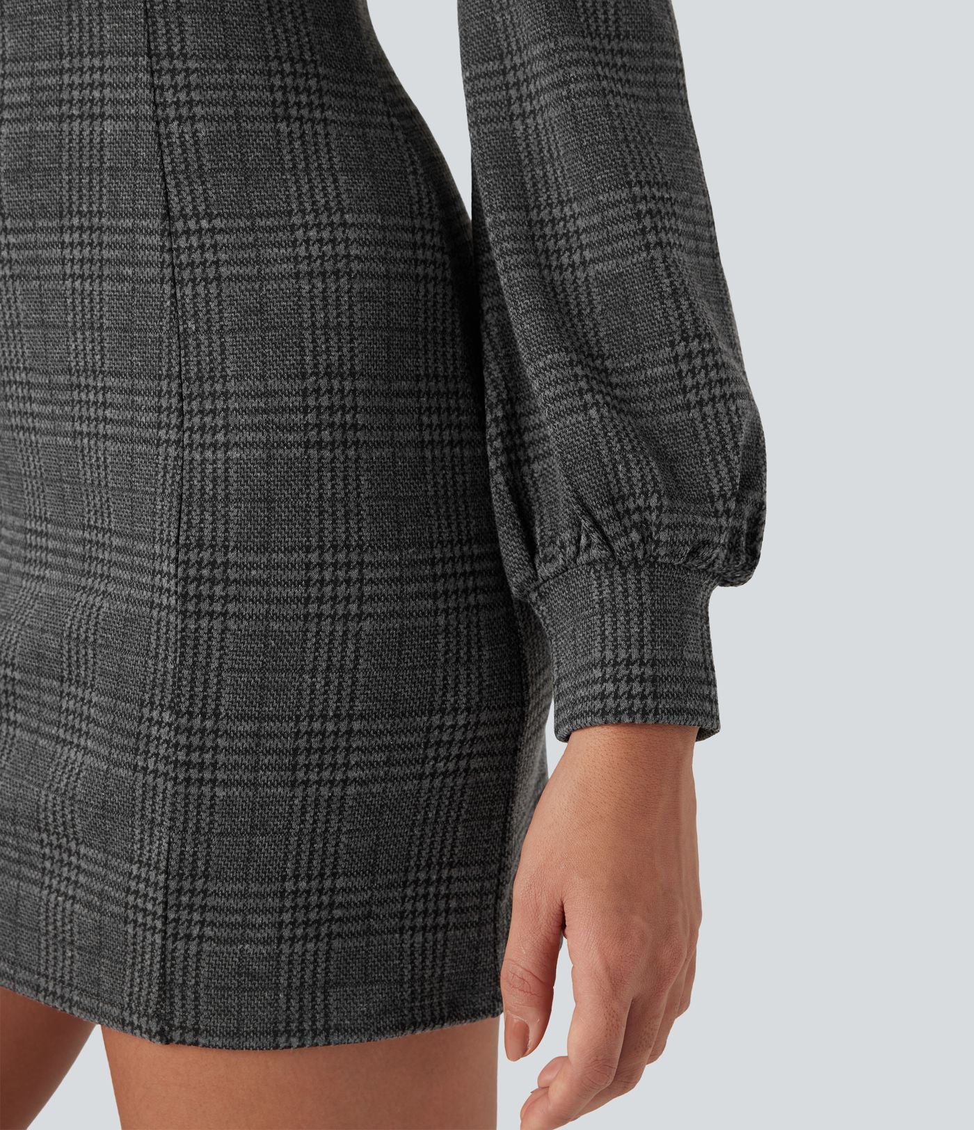 Robe courte col montant manches longues pied-de-poule carreaux