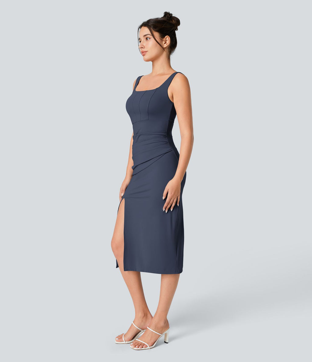 Robe corset midi moulante ruchée à encolure carrée, dos nu, brassière intégrée