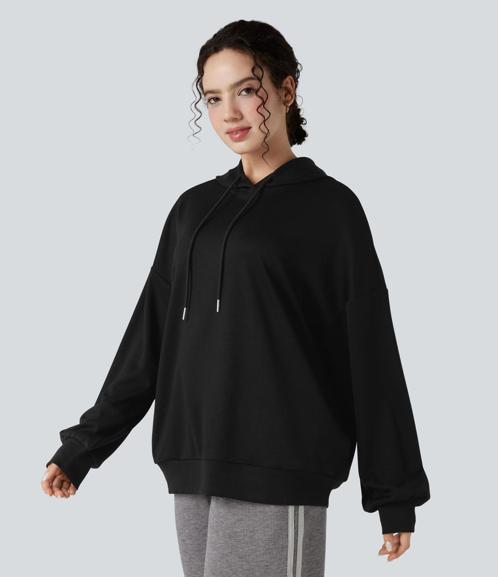 Sweat-shirt à capuche manches longues avec poches