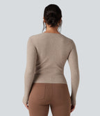 Pull tailleur côtelé col cœur manches longues