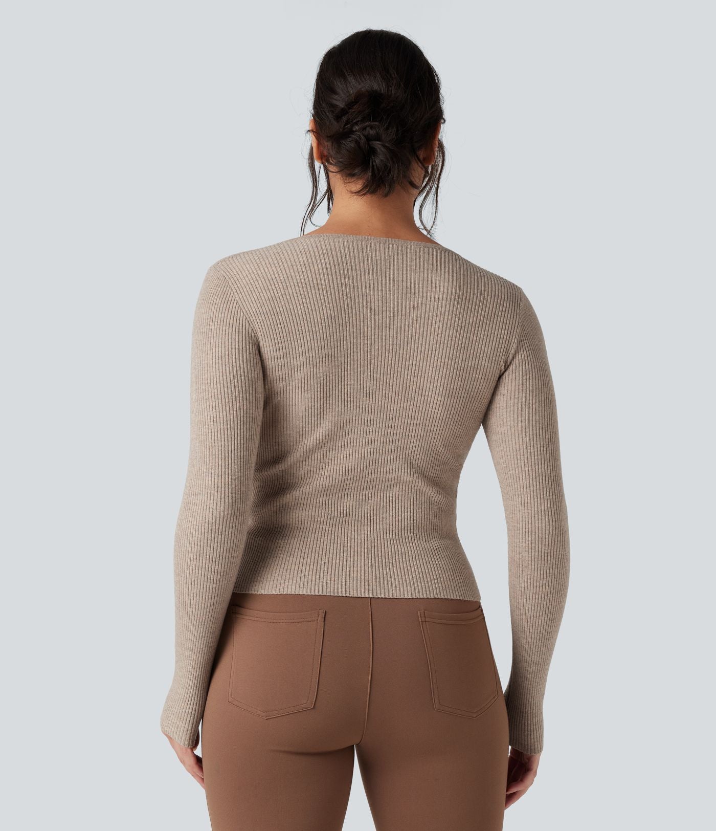 Pull tailleur côtelé col cœur manches longues