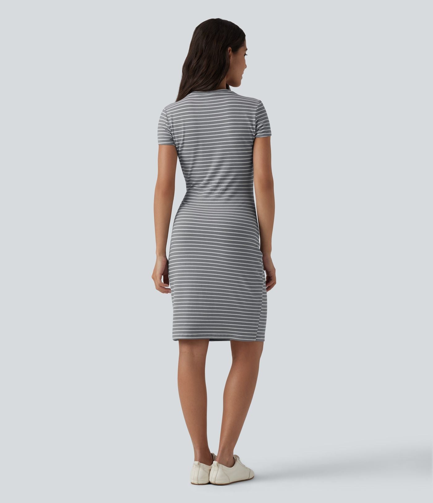 Robe courte moulante casual col rond manches courtes à rayures avec brassière intégrée
