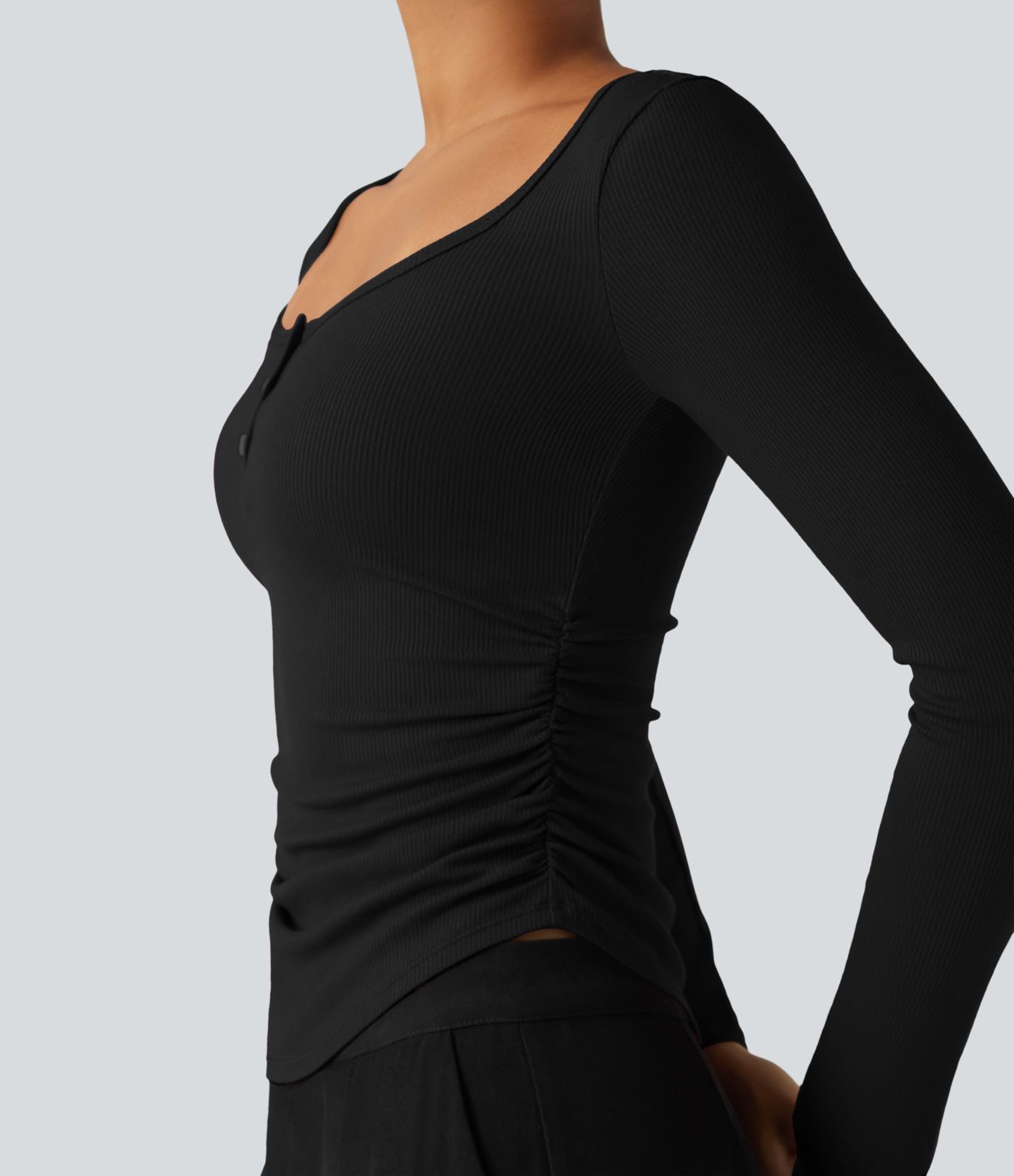 T-shirt tailleur côtelé col henley froncé ourlet arrondi manches longues