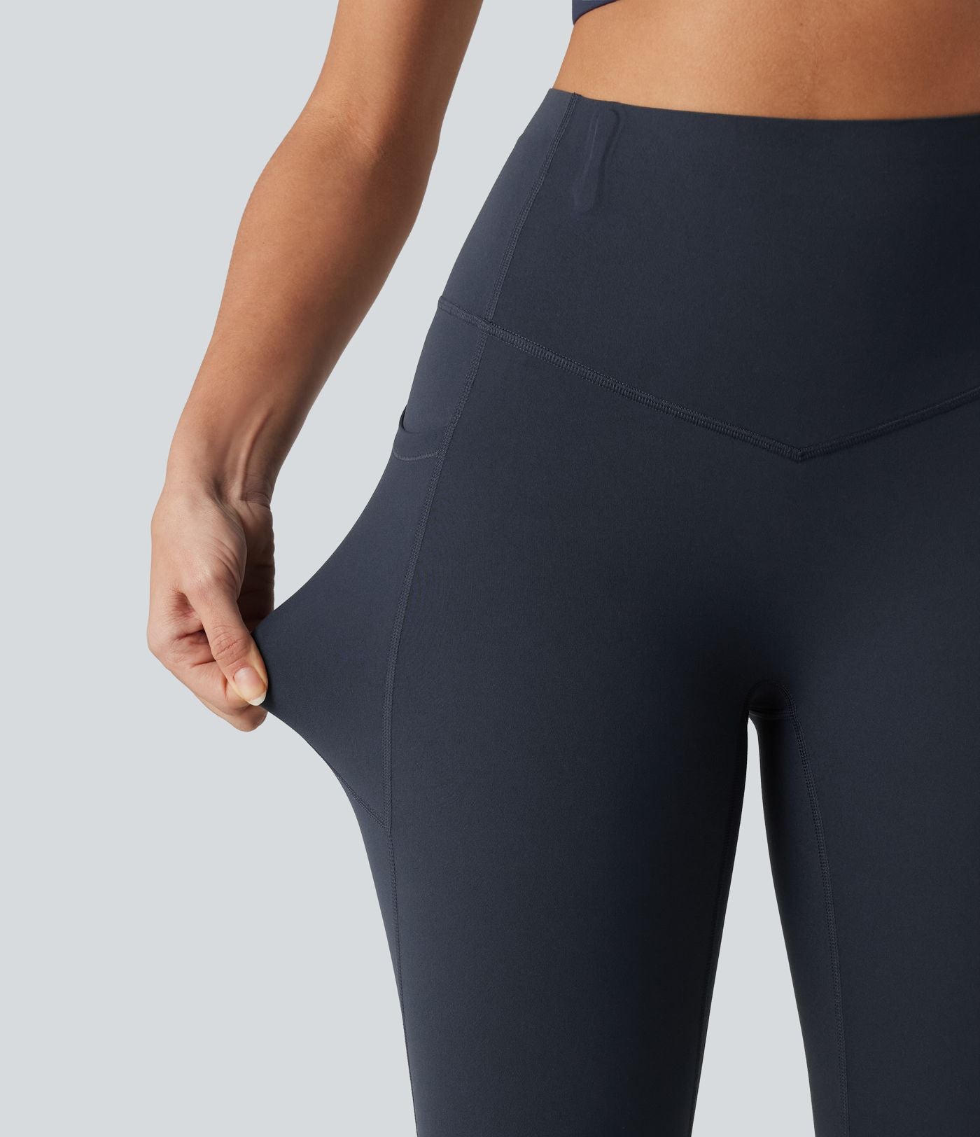 Legging capri de yoga Halara UltraSculpt™ taille haute anti-roulottage ventre plat gainant avec poches