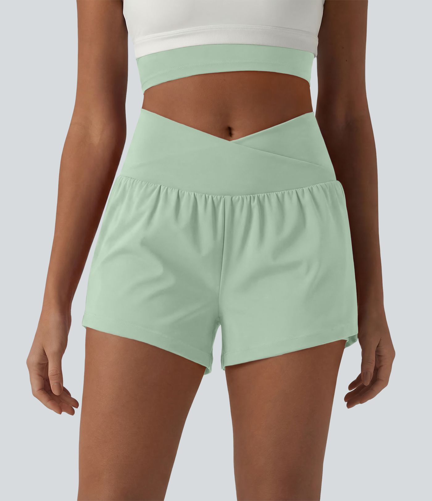 Short de yoga 2-en-1 SoftlyZero™ Airy croisé taille haute 7,5 cm effet frais InstantCool avec poches