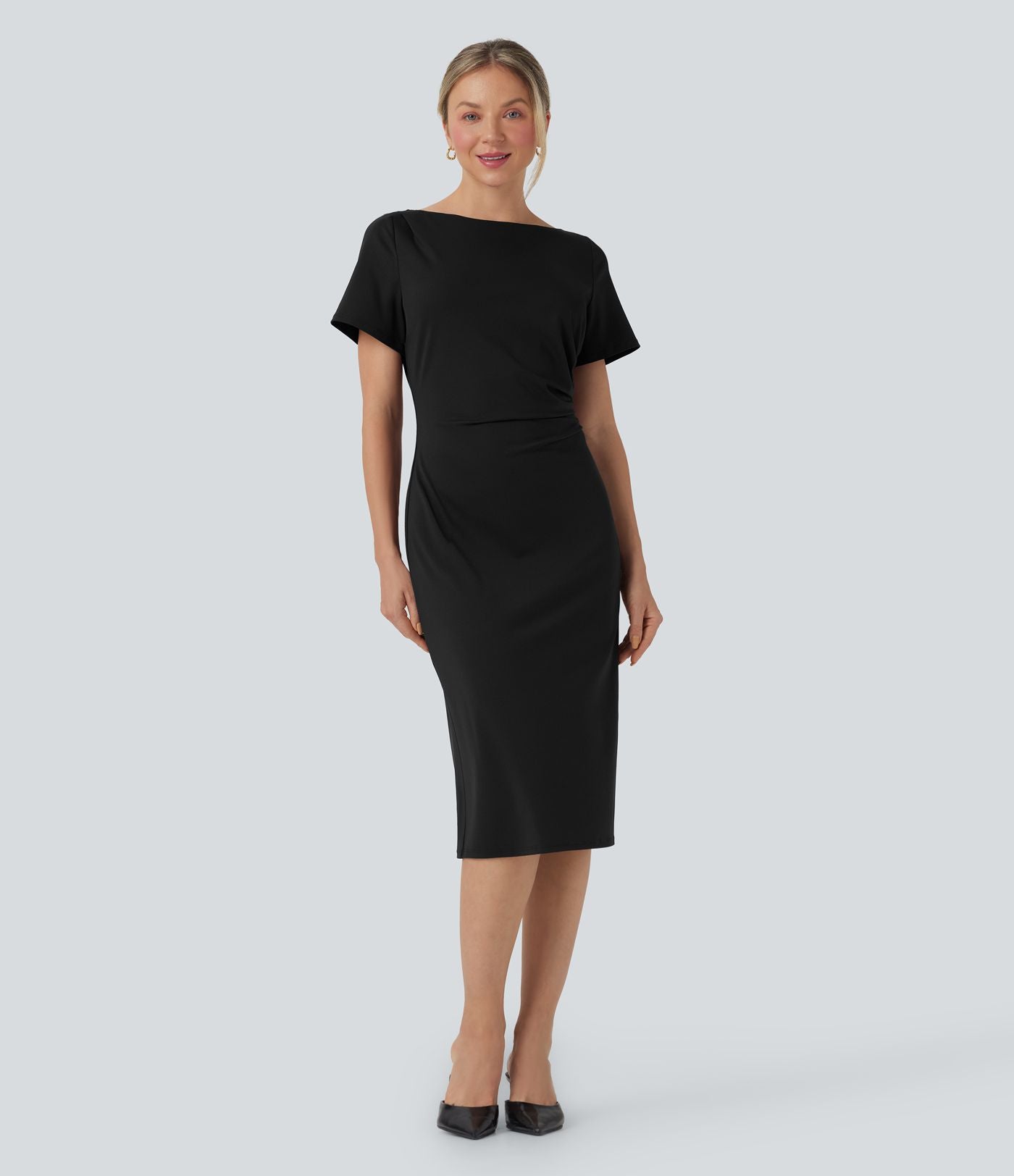 Robe tailleur mi-longue moulante manches courtes froncée