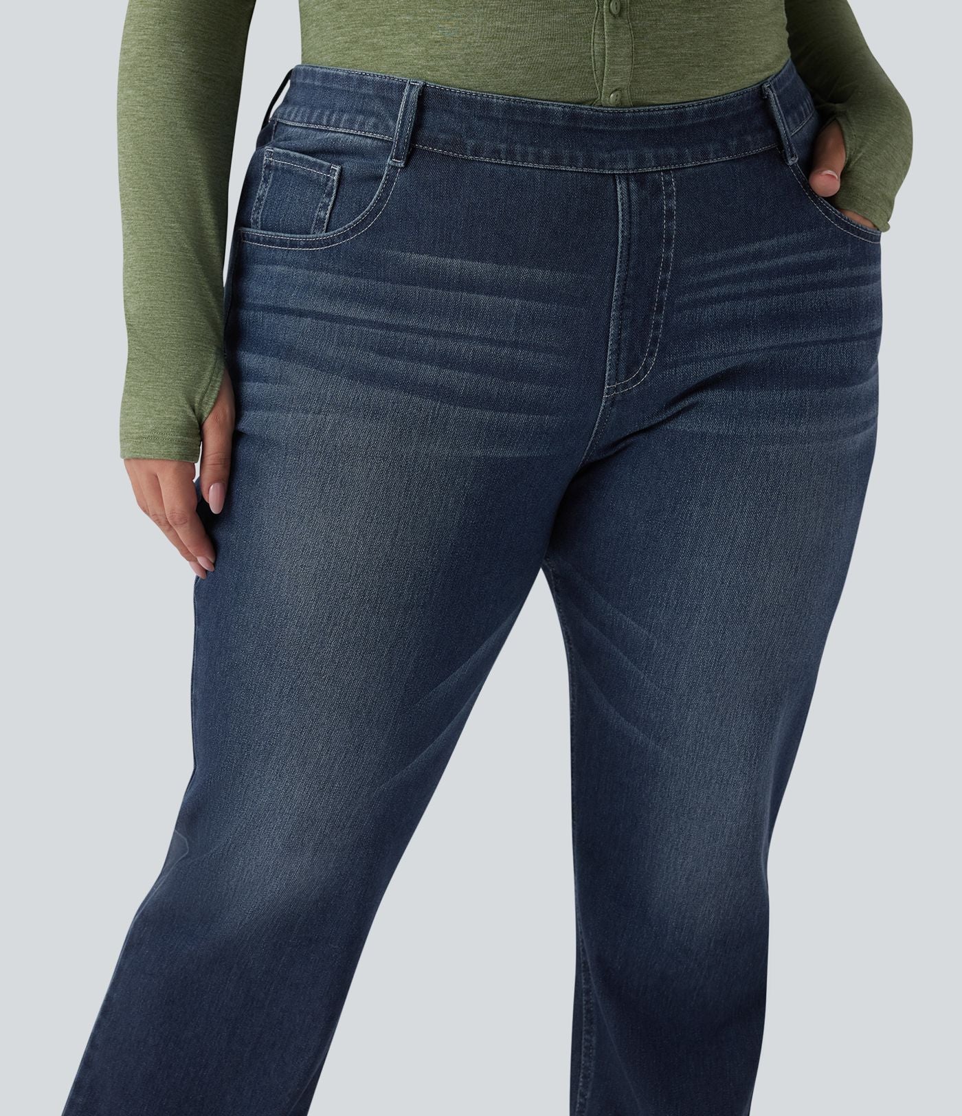 Jean décontracté grande taille évasé taille haute Halara Flex™ effet délavé avec multiples poches