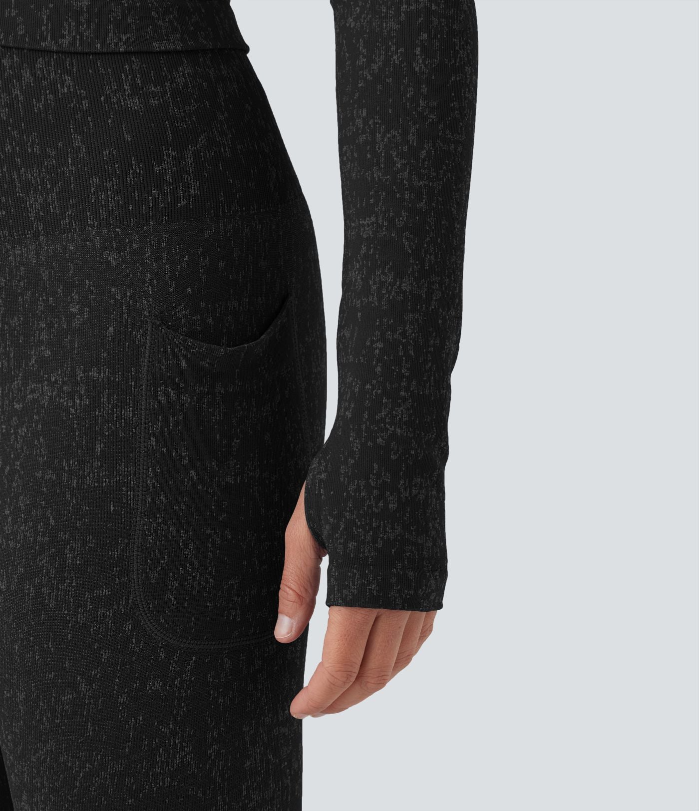 Top de sport yoga court OneForm Seamless Flow col V à manches longues avec passage de pouce