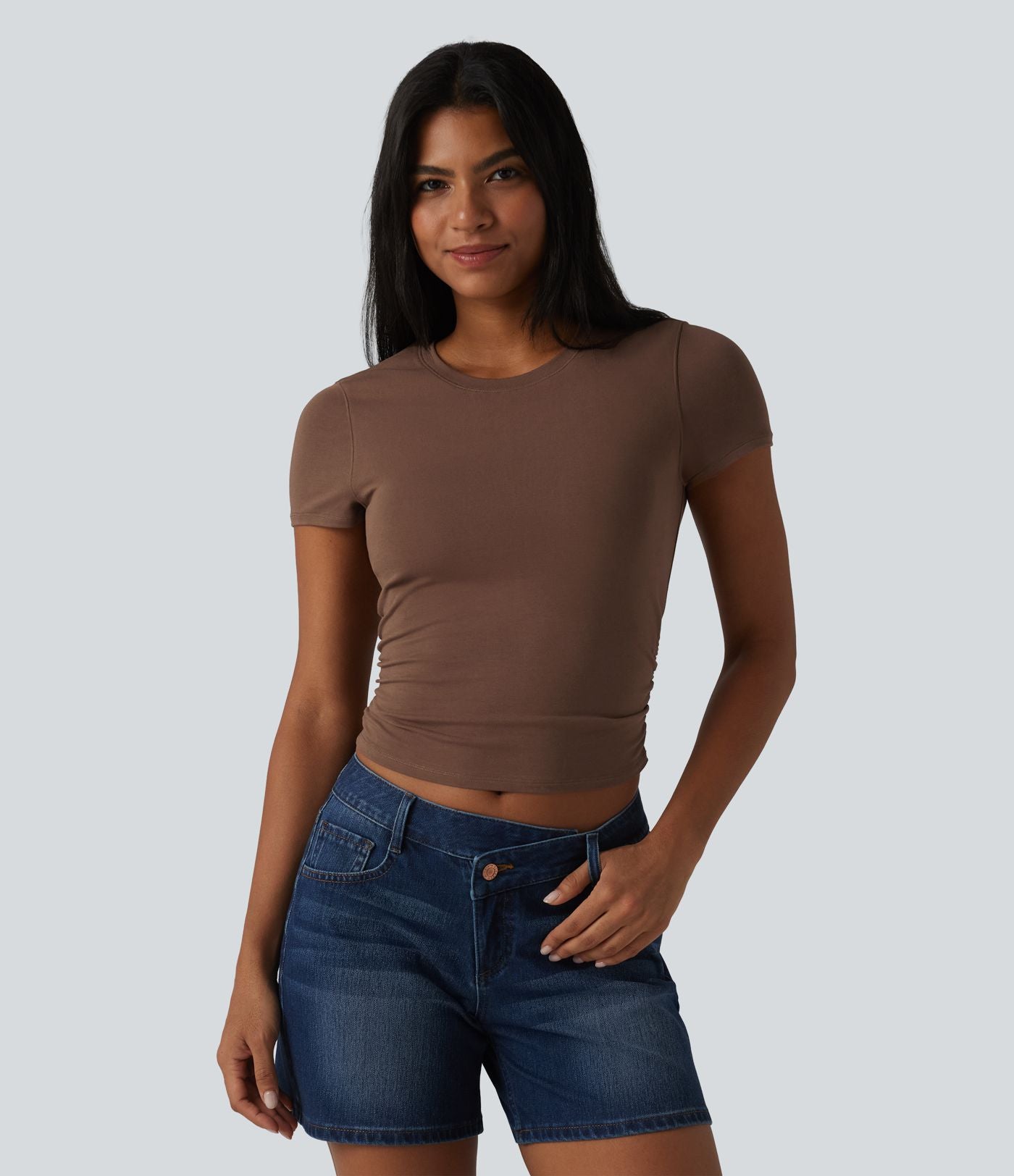 T-shirt casual Halara en jersey de coton col rond à manches courtes froncé avec brassière intégrée