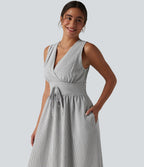 Robe midi rayée sans manches à col en V et poches