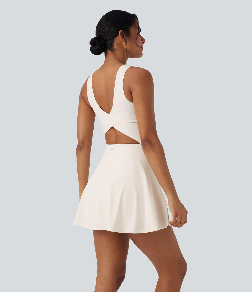 Robe SoftlyZero™ Airy de danse mini 2-en-1 dos nu, col U, bretelles croisées, poches latérales et effet frais InstantCool, accès facile Easy Peasy