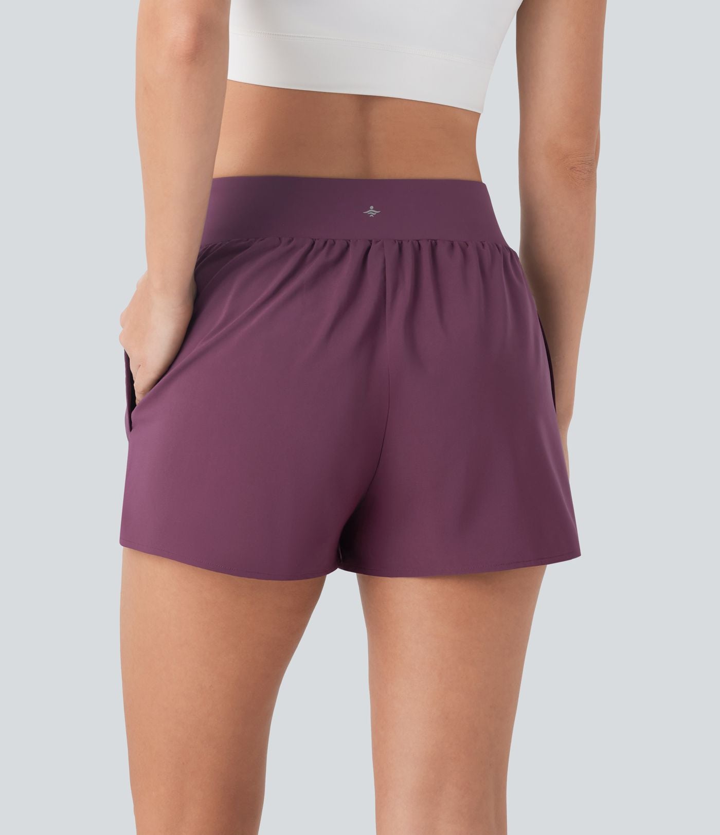 Short de yoga drapé taille moyenne à séchage rapide Breezeful™ avec poches latérales