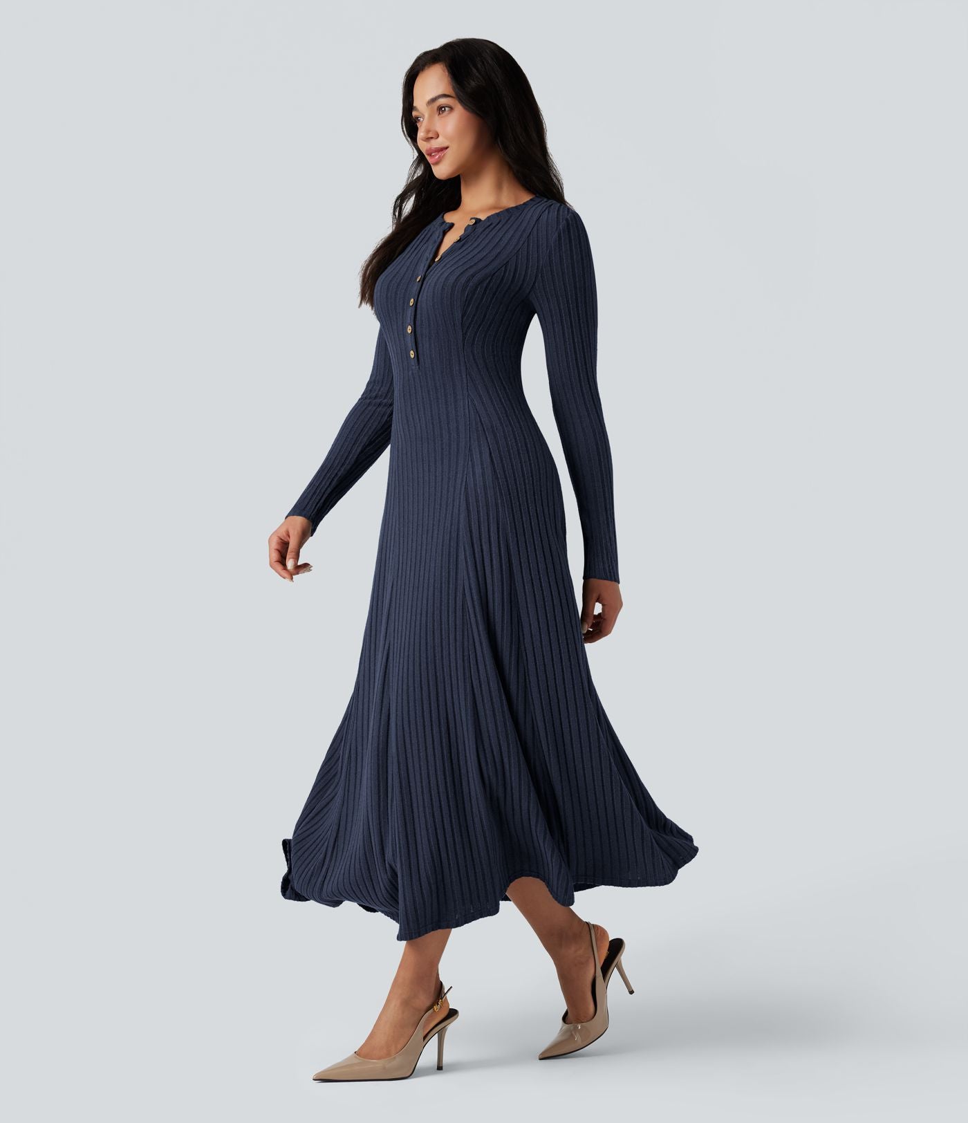 Robe longue fluide maille côtelée col henley manches longues