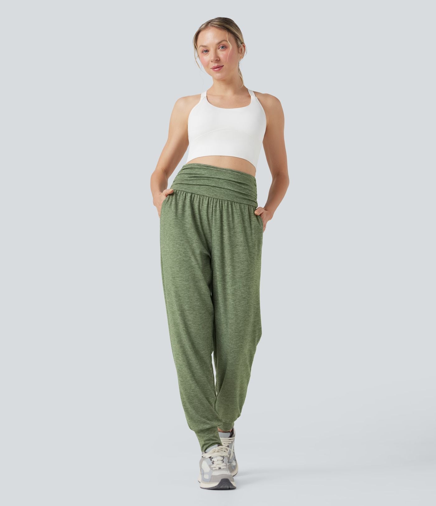 Jogging taille haute froncé chiné avec poches