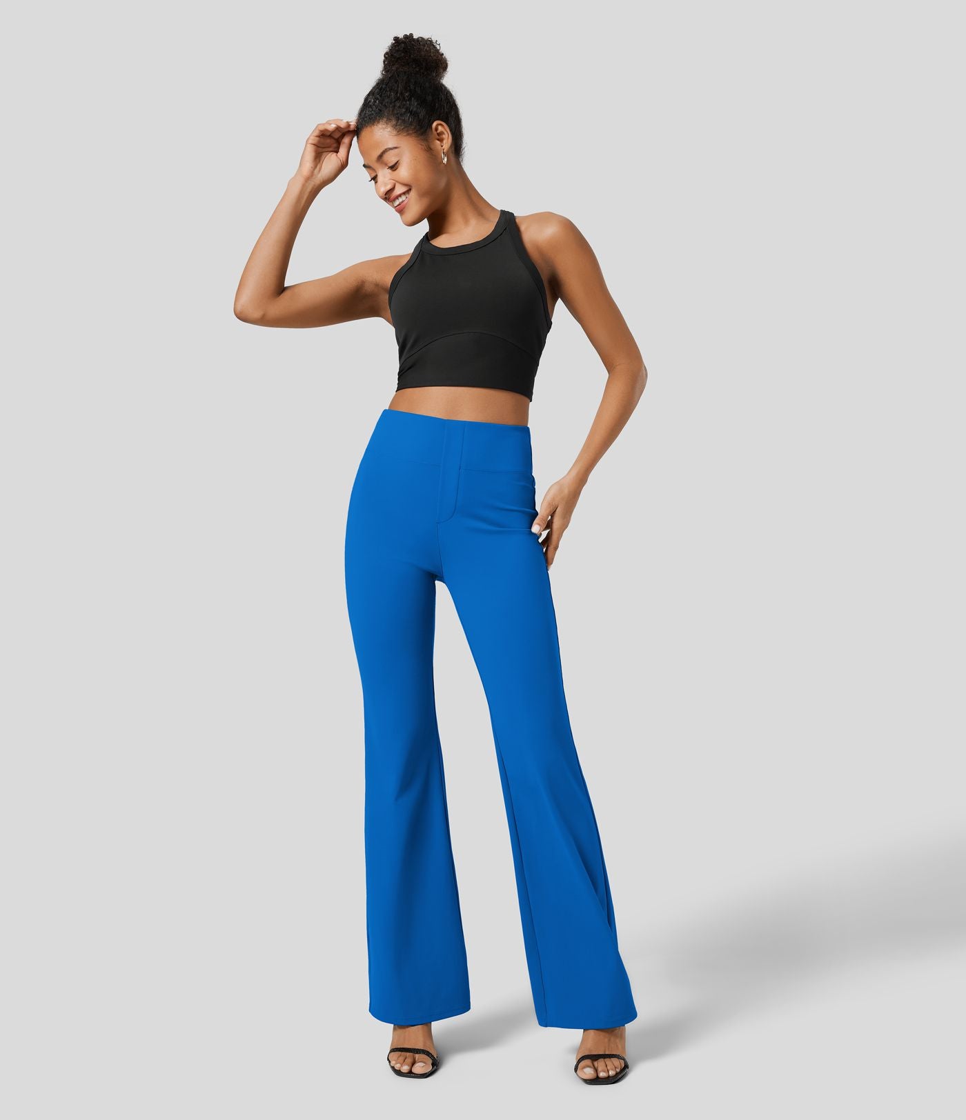 Pantalon tailleur légèrement évasé taille haute avec poches arrière Halara Flex™