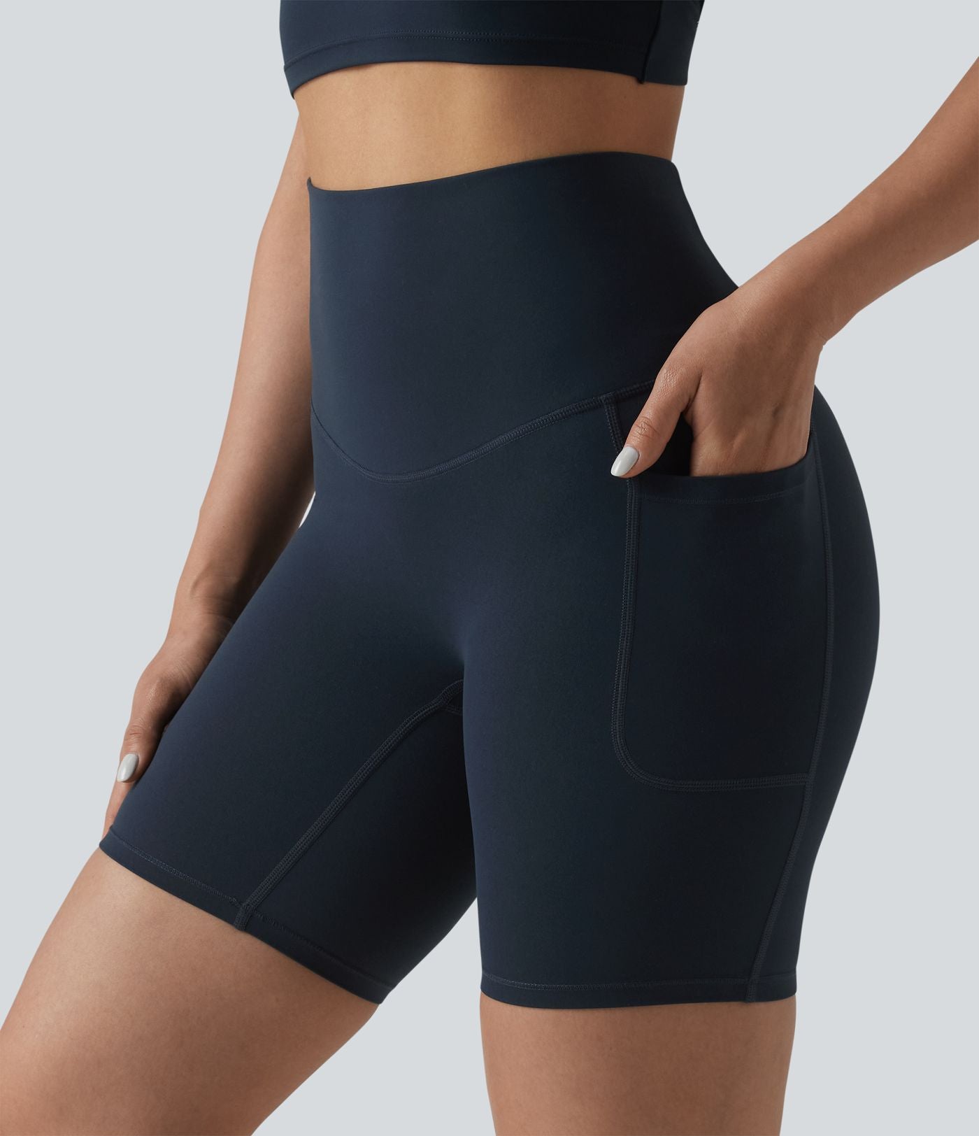 Halara UltraSculpt™ Cycliste de course 17,5 cm taille haute croisée ventre plat, dos croisé et poches