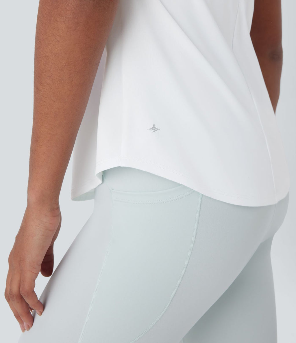 Débardeur yoga dos nu col U avec bretelles croisées, ourlet arrondi et effet frais InstantCool, protection solaire UPF50+