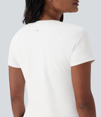 Softlyzero™ QuickDry Haut de sport à manches courtes avec empiècements en mesh contrastés et ourlet arrondi