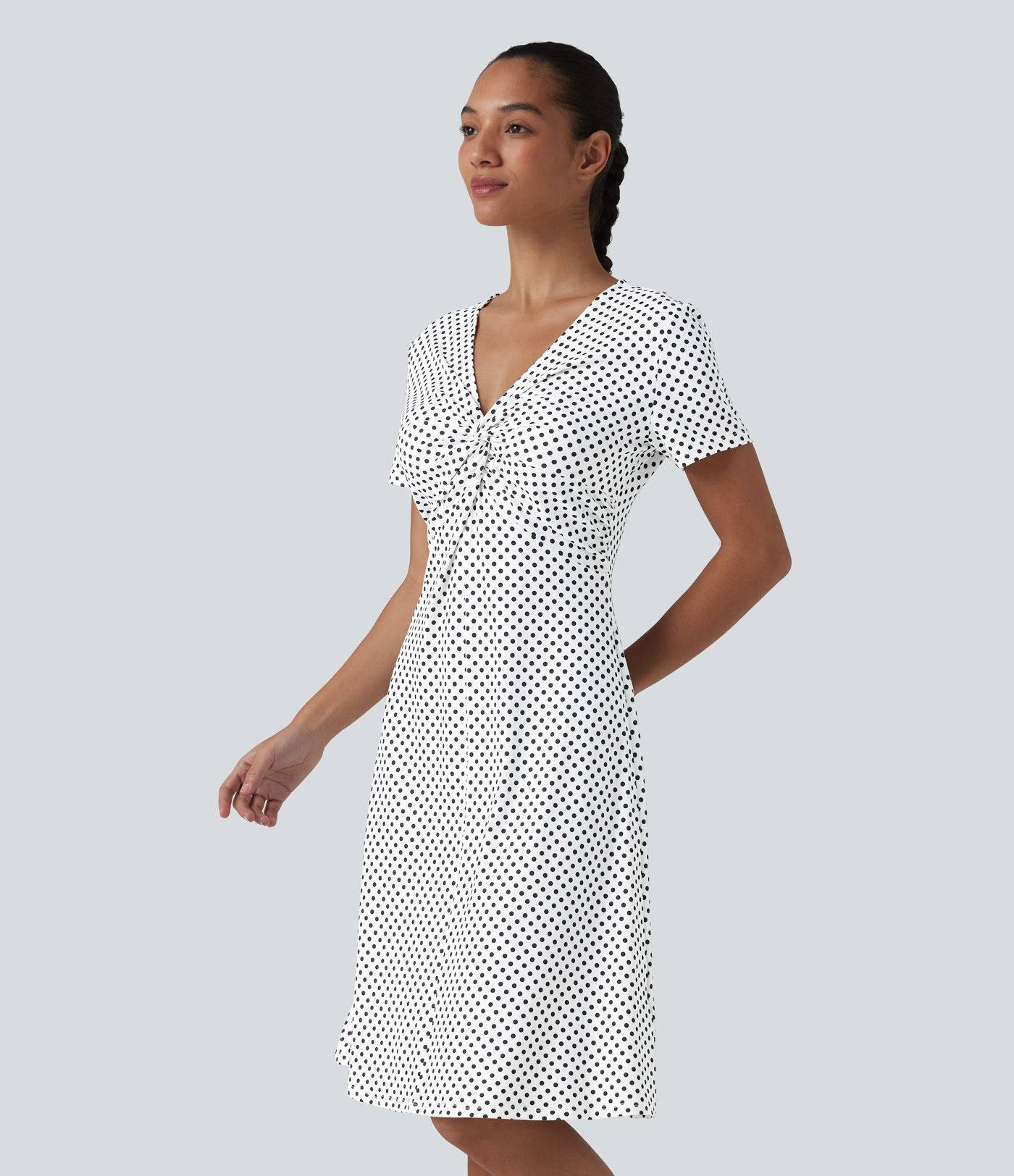 Robe casual à col V, manches courtes et imprimé à pois longueur genou