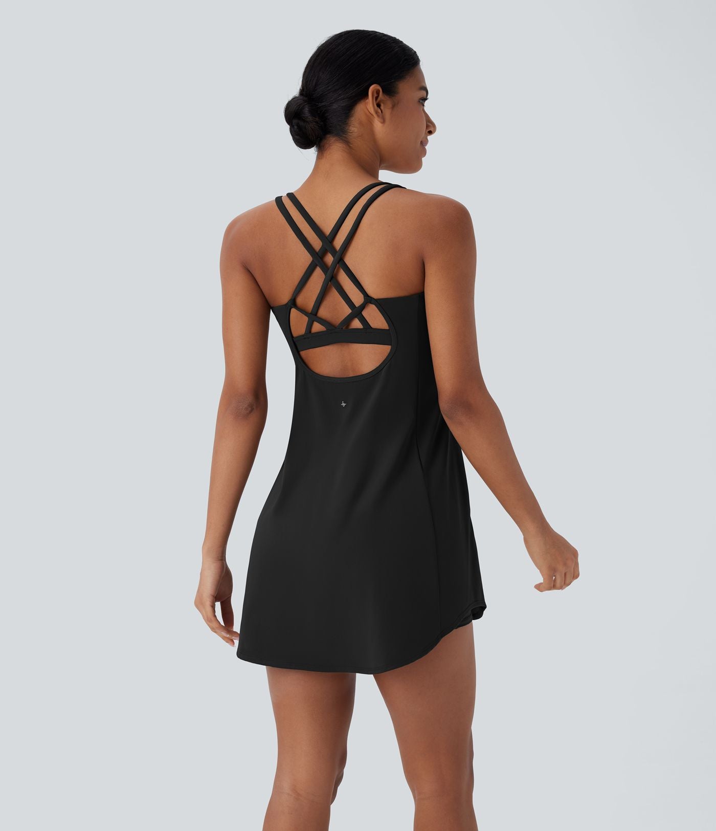 Robe de sport yoga mini 2-pièces SoftlyZero™ Plush à découpes avec poche A-C