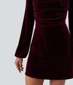 Robe courte velours froncée col carré manches longues