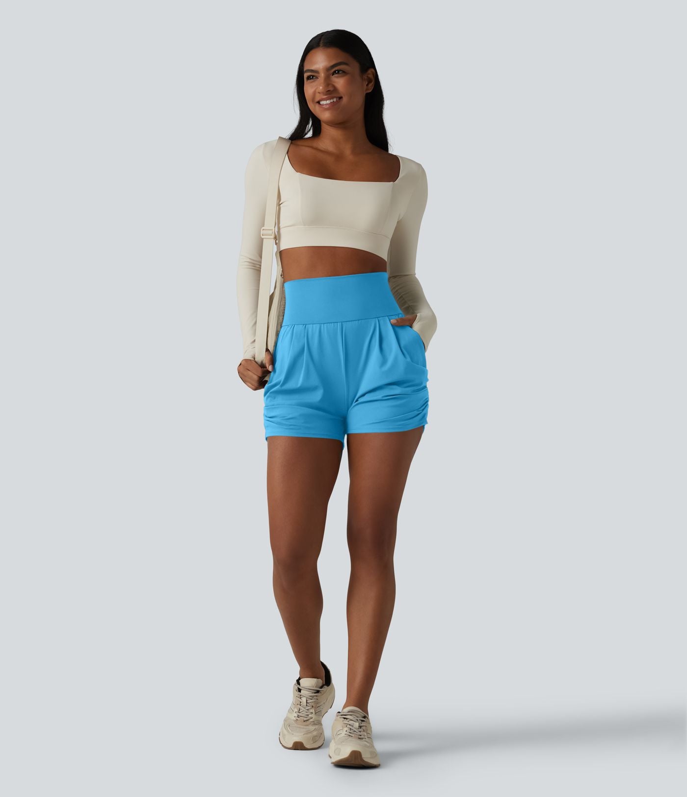 Short de yoga SoftlyZero™ Airy taille haute froncé effet frais InstantCool 7,5 cm avec poches