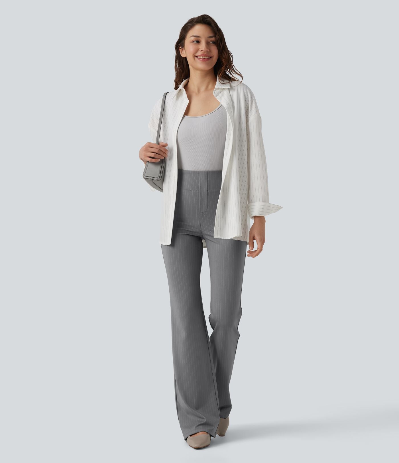 Pantalon tailleur évasé à rayures taille haute avec poches
