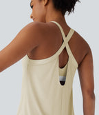 Débardeur yoga dos nu col U avec bretelles croisées, ourlet arrondi et effet frais InstantCool, protection solaire UPF50+