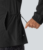 Veste de sport à capuche avec mesh contrasté, cordon de serrage et poches