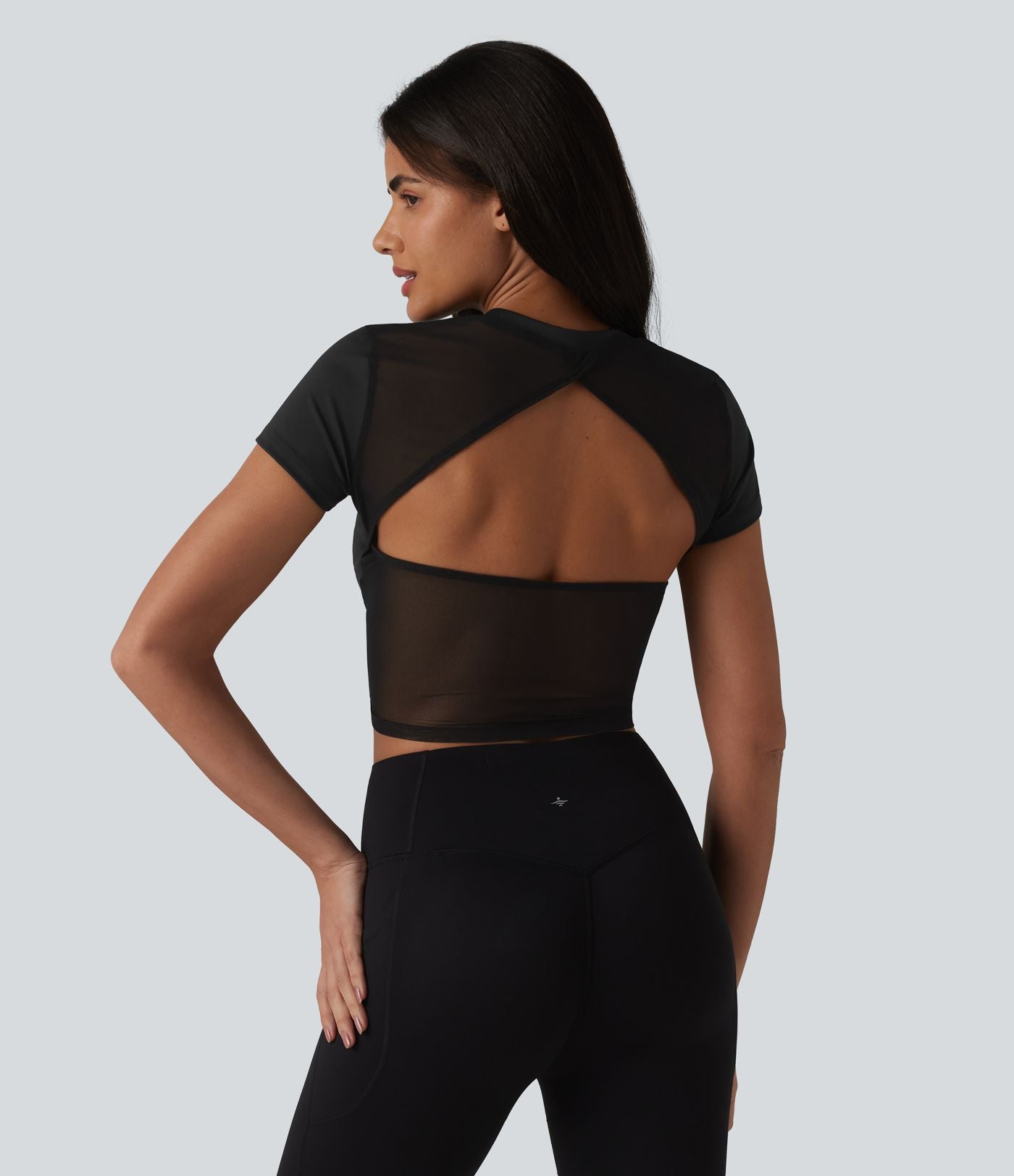 Haut de sport SoftlyZero™ Airy à col rond, manches courtes, dos échancré, mesh respirant à effet frais InstantCool, protection solaire UPF50+