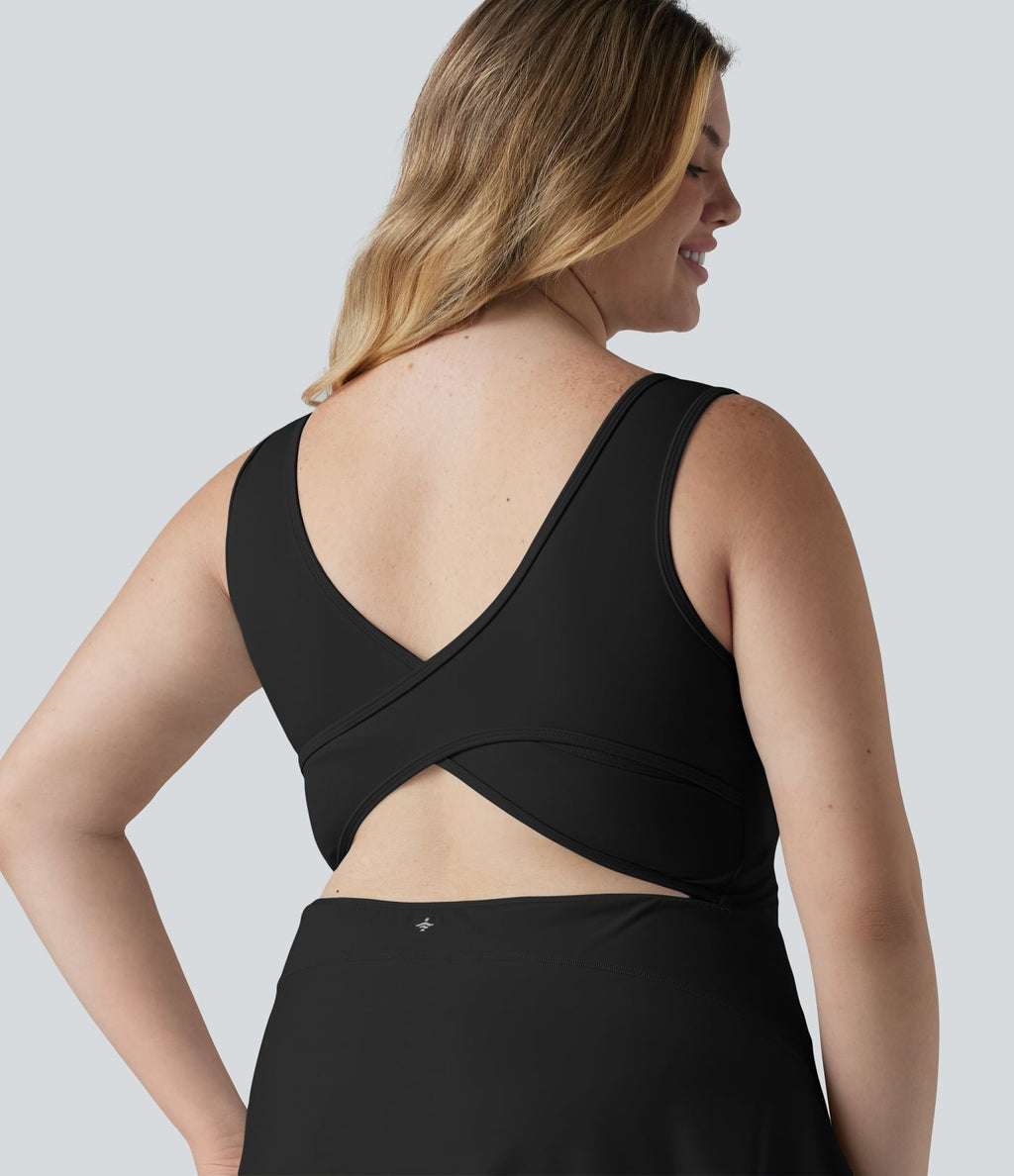 Robe de sport mini grande taille SoftlyZero™ Airy à col U avec brassière intégrée 2-en-1 effet frais InstantCool avec poches, accès facile Easy Peasy