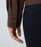 Chemise de travail à col cranté, coupe croisée et manches longues