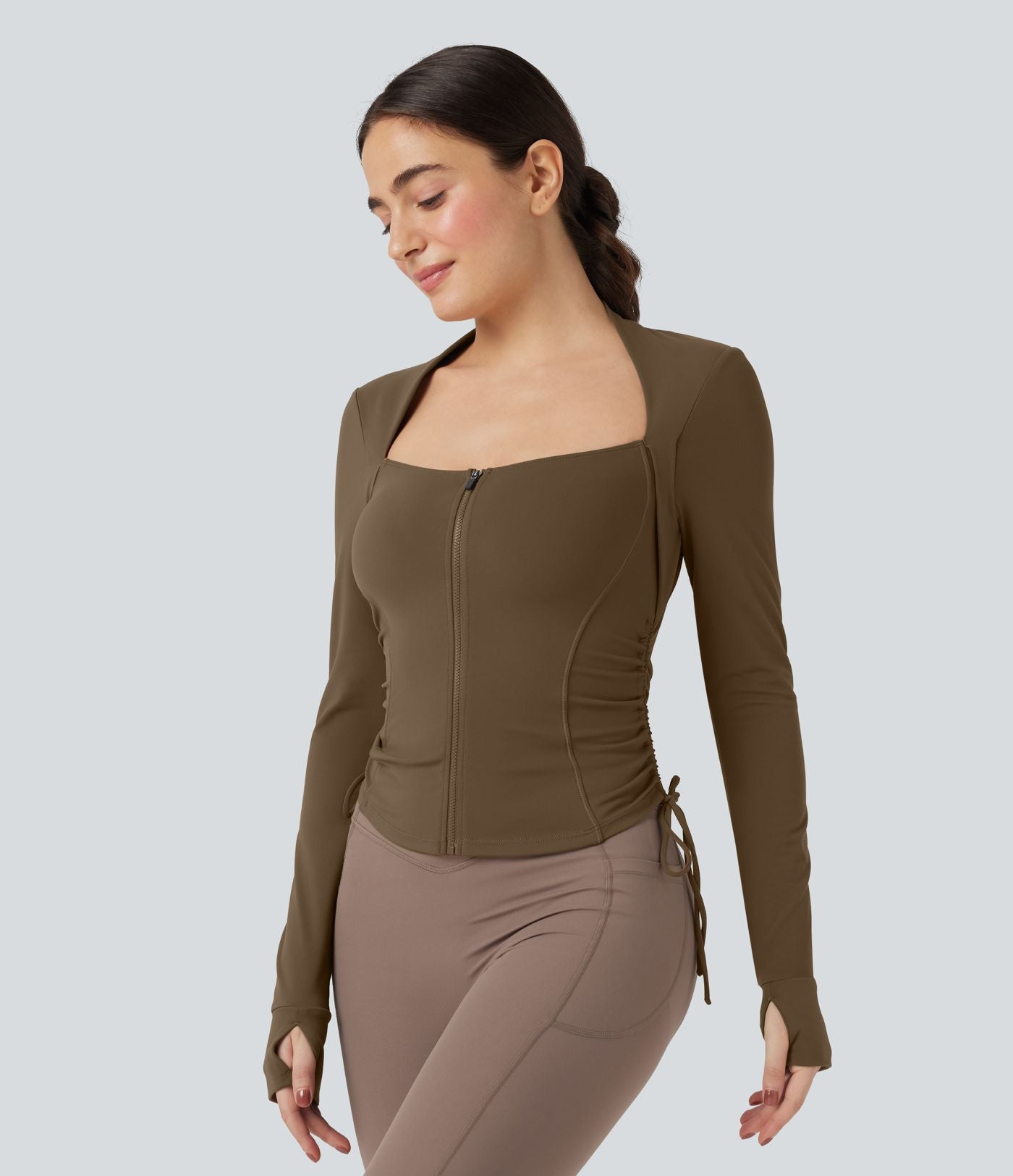 Veste yoga SoftlyZero™ Plush manches longues avec trous pour pouces et cordon de serrage