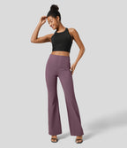Pantalon tailleur légèrement évasé taille haute avec poches arrière Halara Flex™