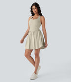 Robe active fluide Breezeful™ mini 2-en-1 à séchage rapide avec dos nu, style corset et poche - Longueur allongée