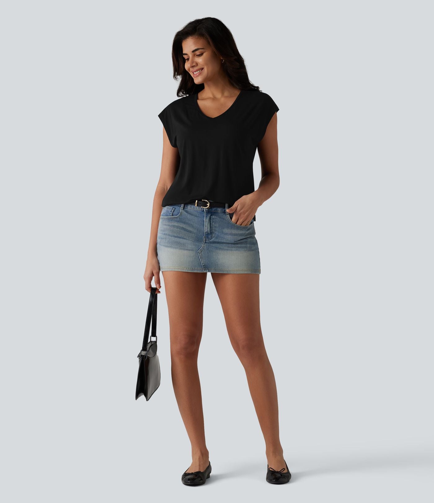 T-shirt décontracté à col V, manches courtes et soutien-gorge intégré bonnets B-DD