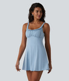 Robe mini casual sans manches à col U, volants, fronces et soutien-gorge intégré avec poches