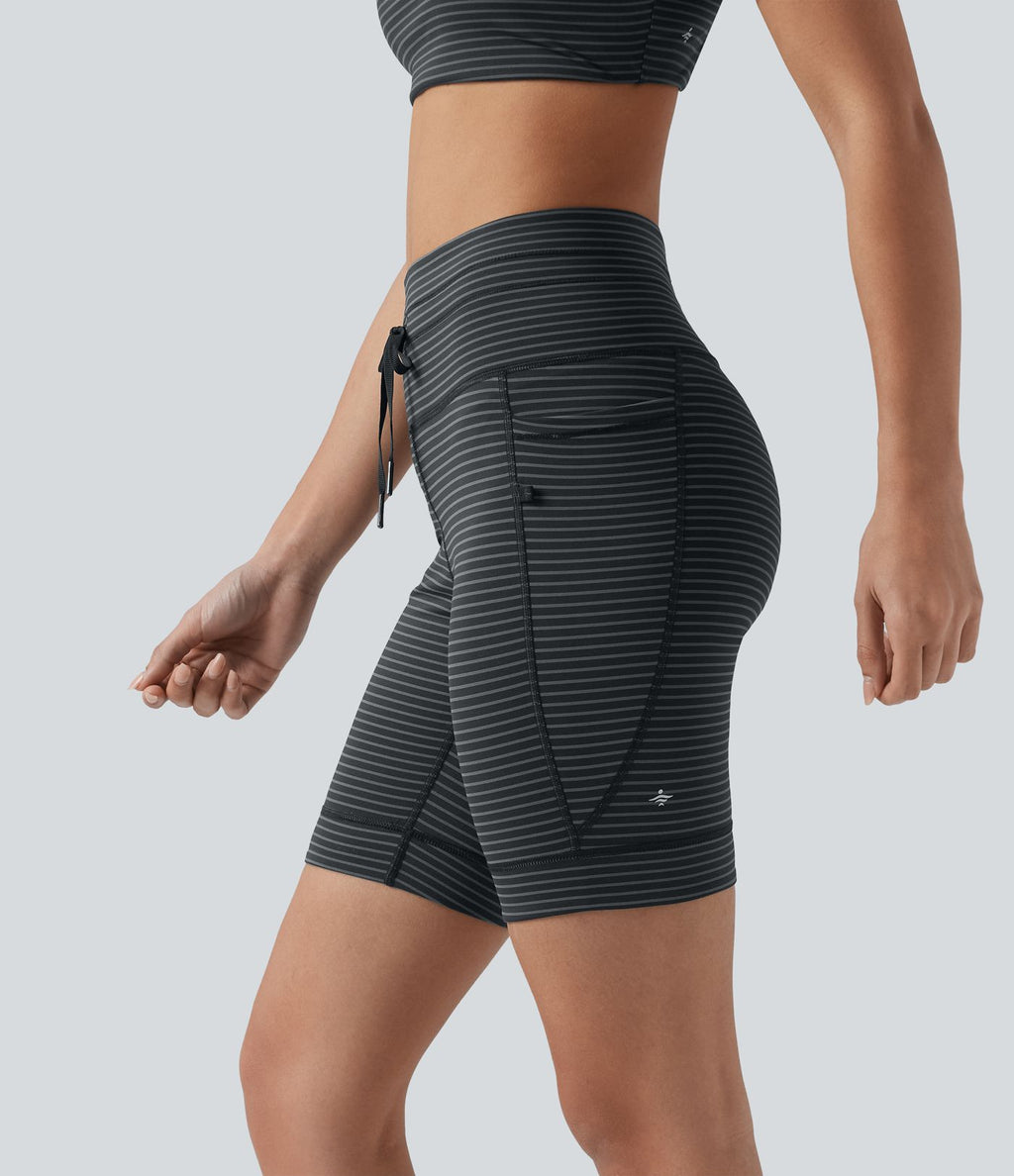 Short cycliste de yoga taille haute à rayures avec cordon de serrage 17,5 cm et poches