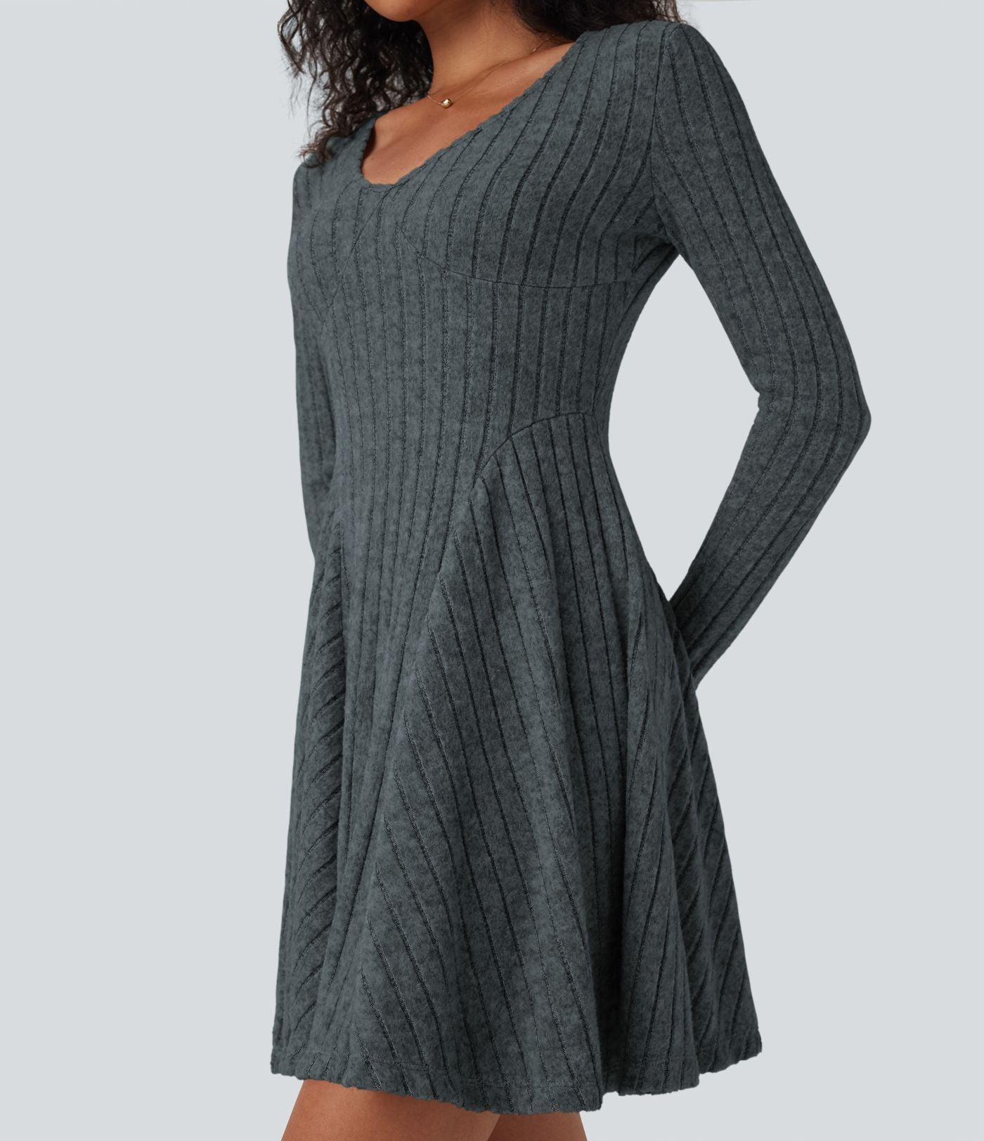 Robe décontractée mini évasée maille côtelée col V manches longues