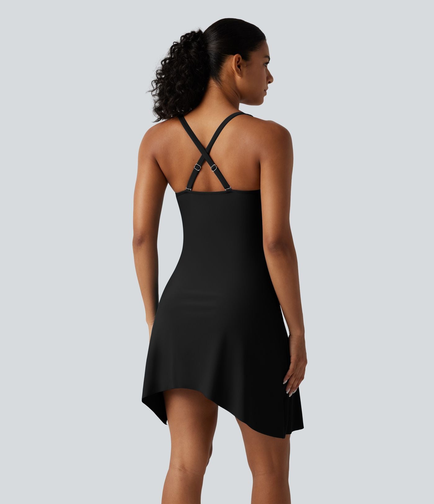 Robe de bain 2-en-1 push-up gainante à encolure Queen Anne avec bretelles ajustables, design torsadé, fronces, ourlet fendu, brassière intégrée et poches