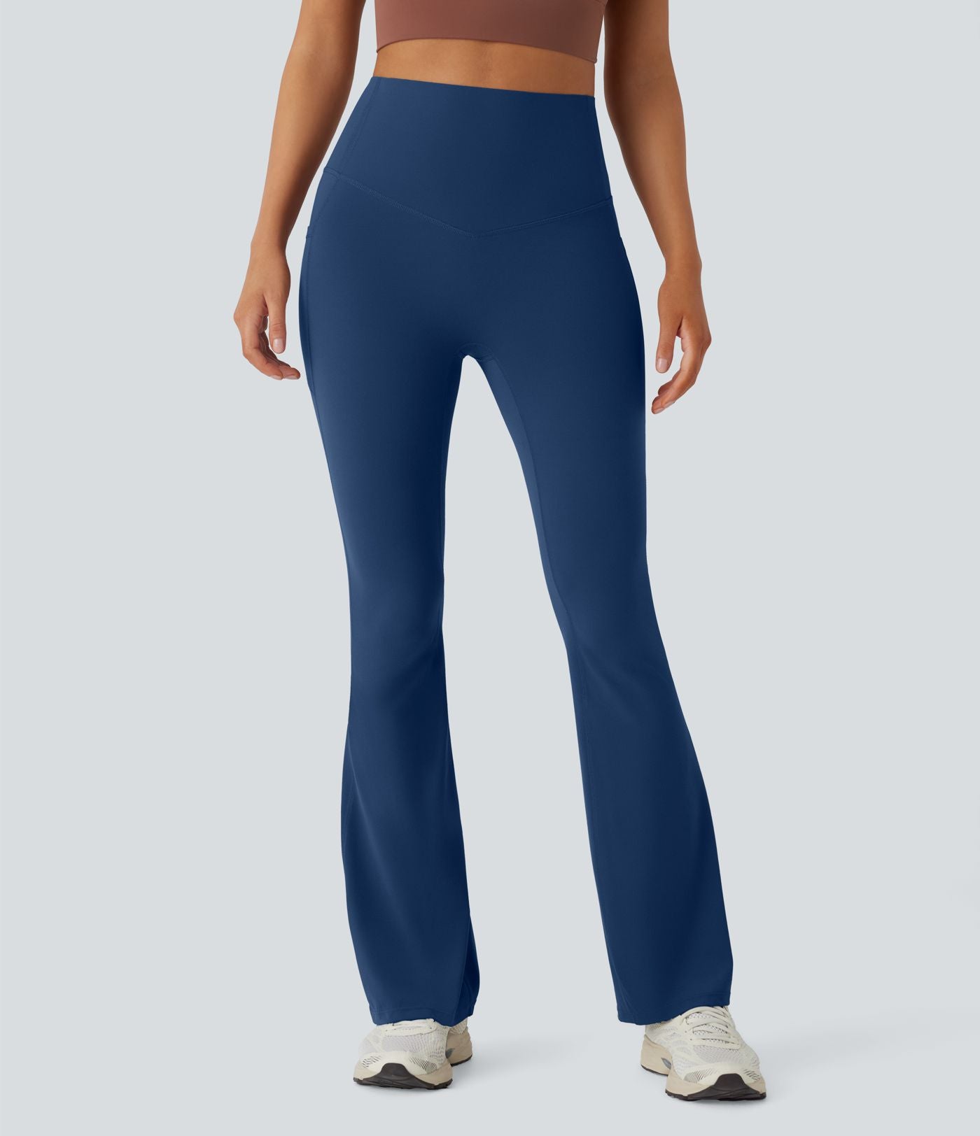 Pantalon de yoga à coupe bootcut gainant taille haute avec poches Halara UltraSculpt™