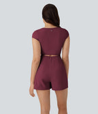 Combinaison de yoga Softlyzero™ Airy avec col U, manches courtes et poches latérales - Édition Easy Peasy