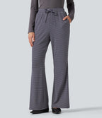Pantalon décontracté à rayures en maille côtelée, taille mi-haute, cordon de serrage et coupe bootcut, avec poches