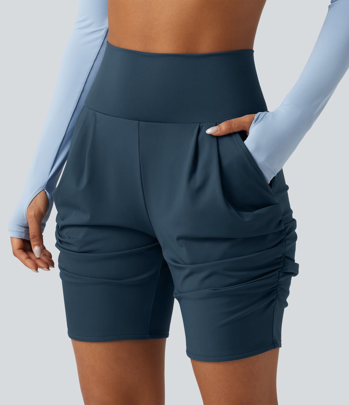 Short de yoga SoftlyZero™ Airy 18cm effet frais InstantCool taille haute froncé avec poches