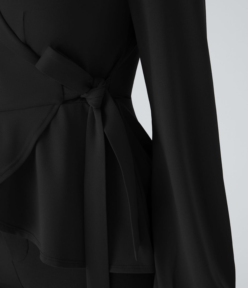 Blouse de travail à col châle, effet cache-cœur, lien sur le côté et ourlet à volants