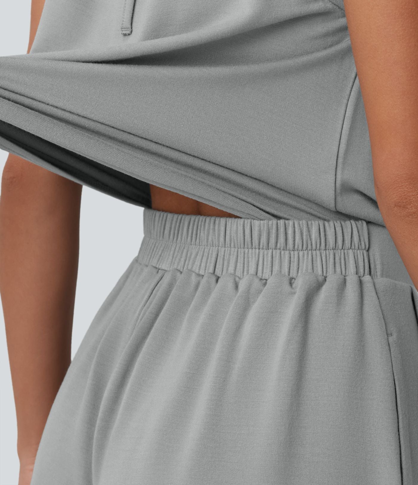 Combishort casual plissé col licou sans manches avec dos à nouer et poches – Easy Peasy