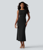 Robe midi sans manches col bateau avec brassière intégrée