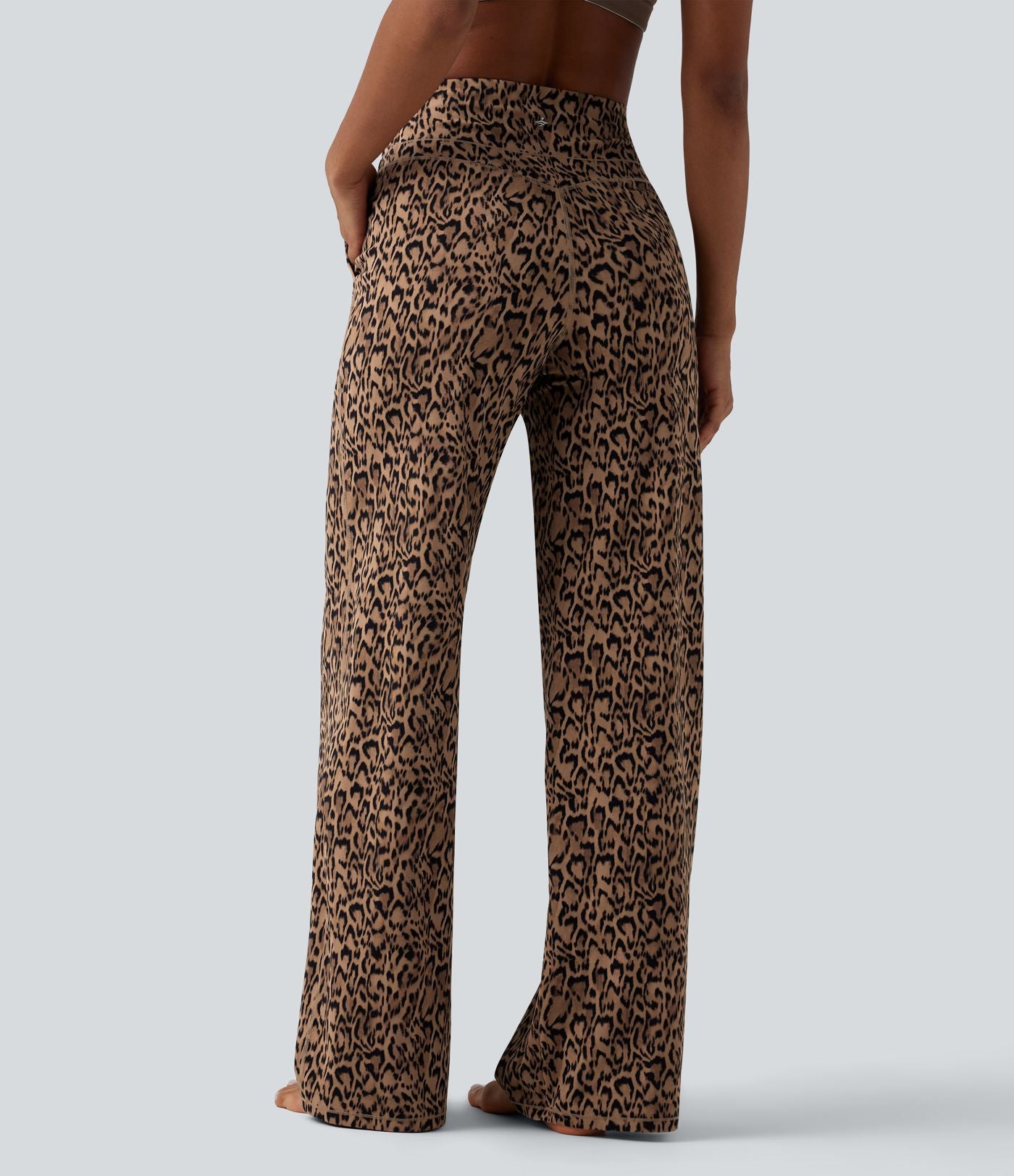 Pantalon de yoga jambes droites taille haute gainant imprimé léopard Halara UltraSculpt™ avec poches