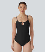 Maillot de bain une pièce côtelé avec découpe anneau et bretelles ajustables